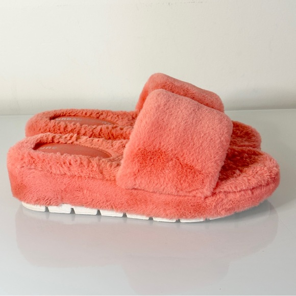 J Slides Willow Faux Fur Slides 9 Platform - Picture 6 of 9